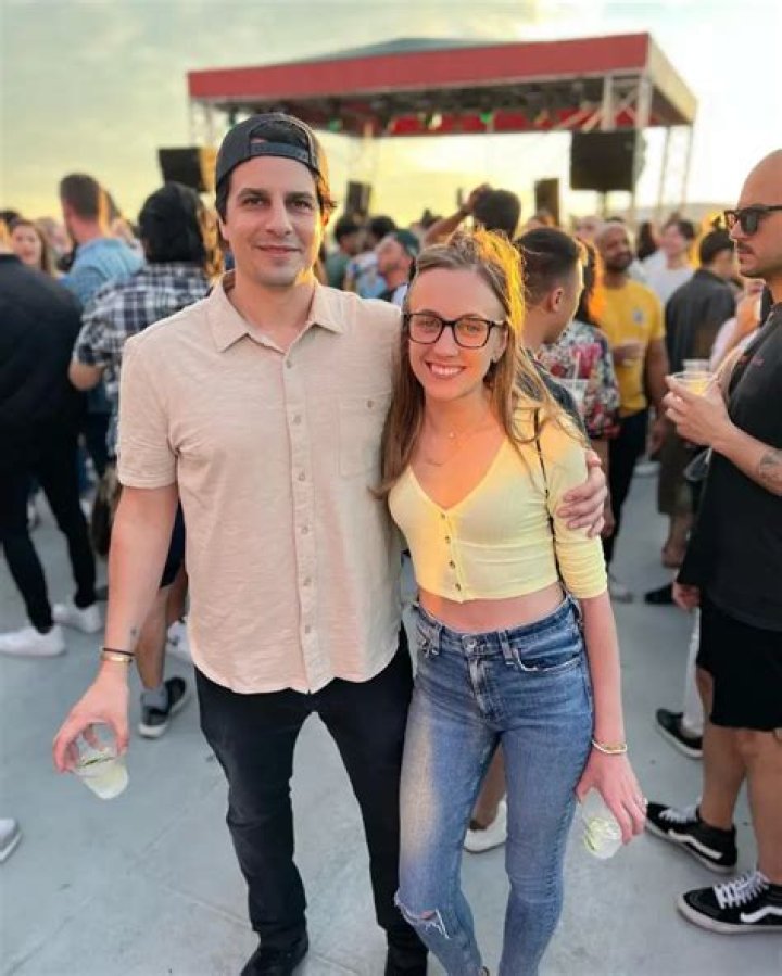 Kat Timpf's Shocking News: Cancer, Baby, & Recovery Journey