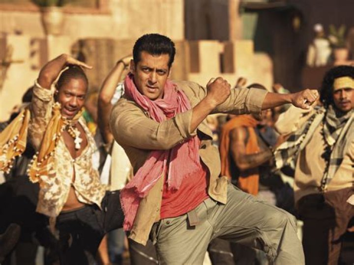 Watch: Hindi Movies, Bollywood Updates & More!